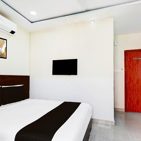 Super Hotel O At Home Hotel Darbar Haïdarabad Extérieur photo