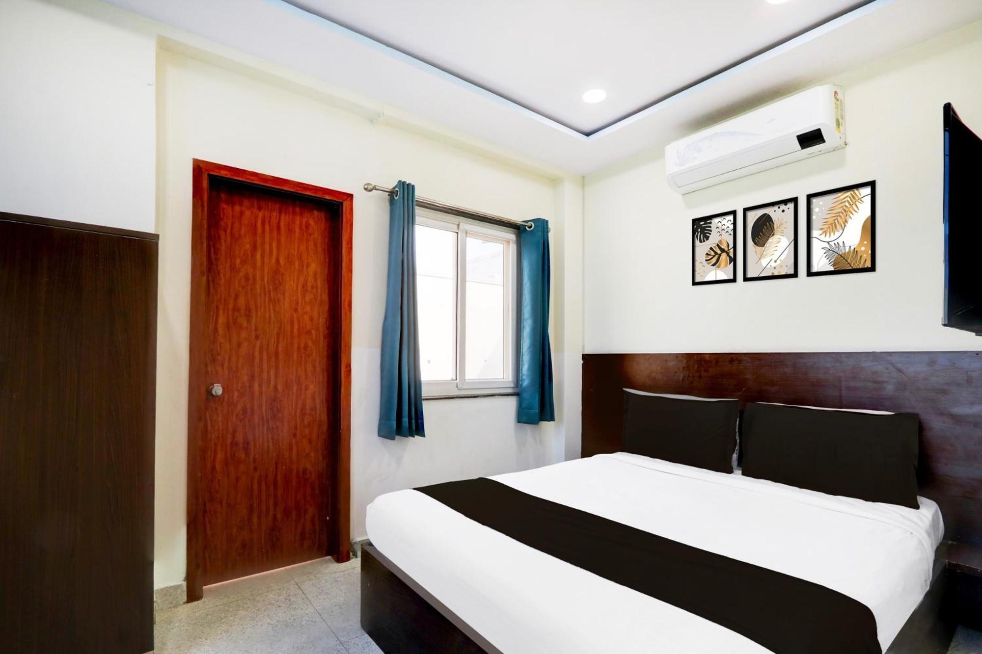 Super Hotel O At Home Hotel Darbar Haïdarabad Extérieur photo
