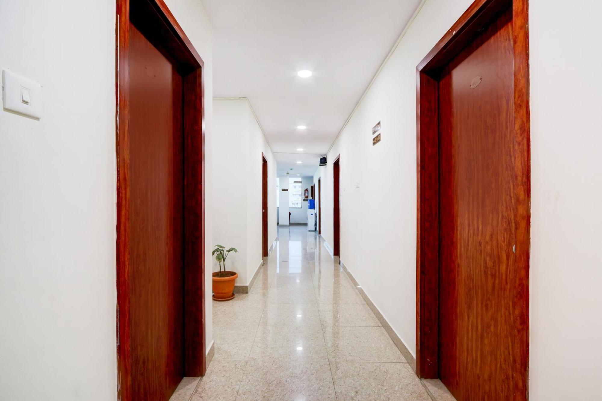 Super Hotel O At Home Hotel Darbar Haïdarabad Extérieur photo