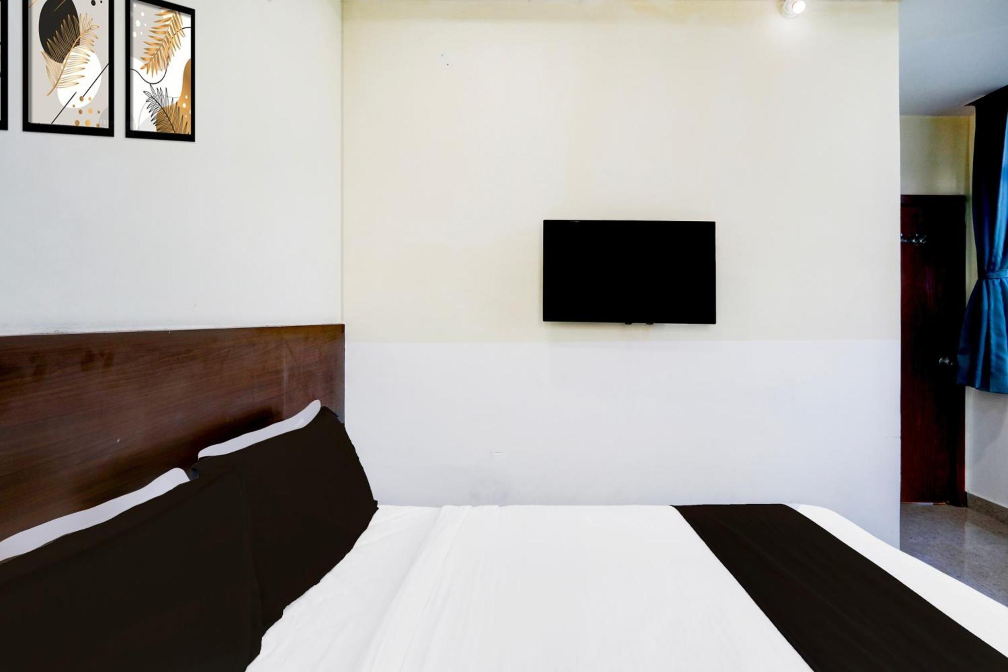 Super Hotel O At Home Hotel Darbar Haïdarabad Extérieur photo